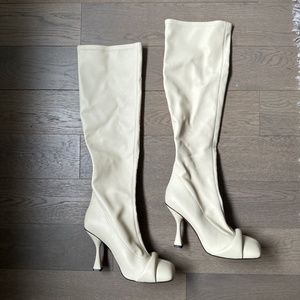 Hanifa boots in bone